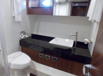 Carine Yachts - Luxury Yacht Brokerage | Sunseeker Predator 72 2007 | Photo 41
